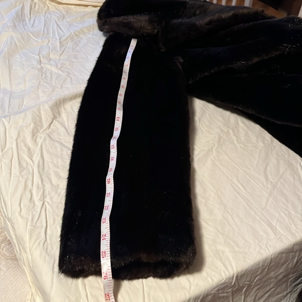 Long faux fur coat faux mink dark brown fits size large very soft and elegant - Picture 10 of 10